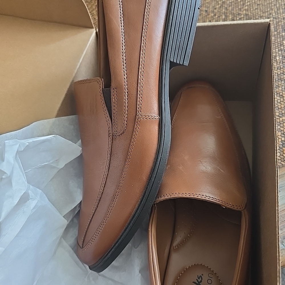 Clarks Brown Leather Loafers Classic Slip-Ons